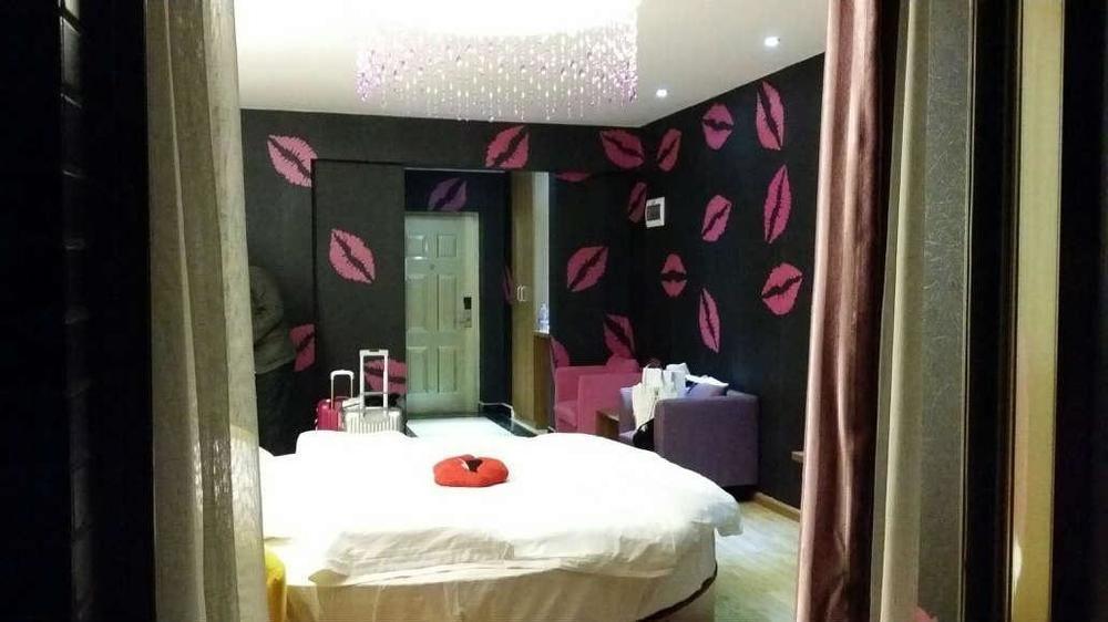 Yawei Apartment Hotel Kunming Bagian luar foto